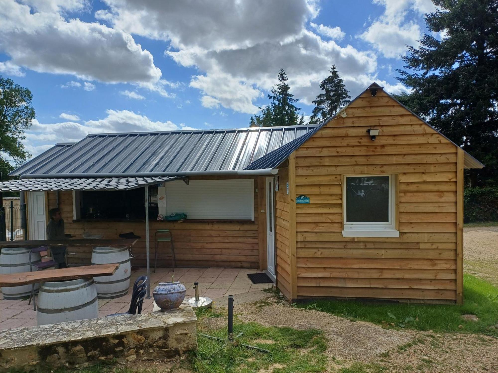 Camping Le Bois Jahan 2*